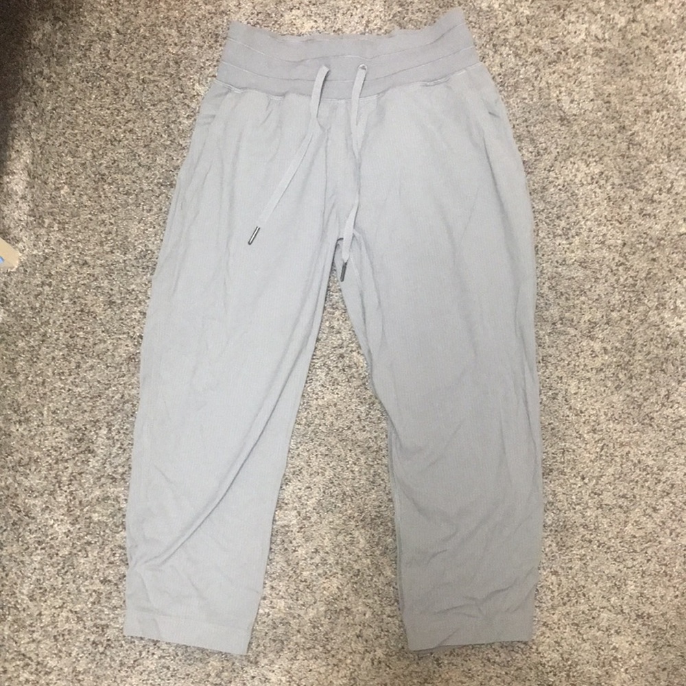 Lululemon crop pants